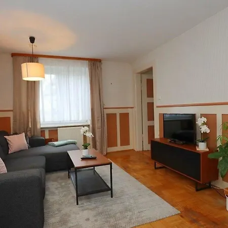 Bertsche 3 Schlafzimmer Apartman
